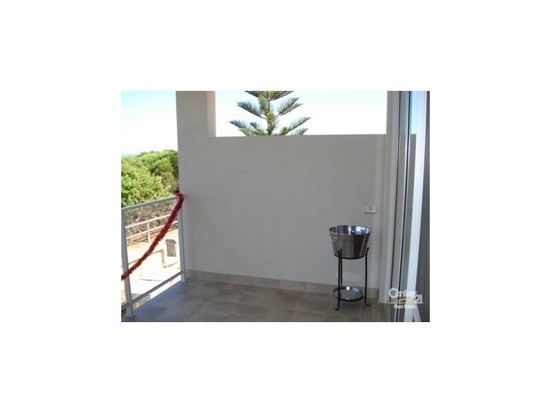 4 Coral Court HALLS HEAD, Mandurah WA 6210