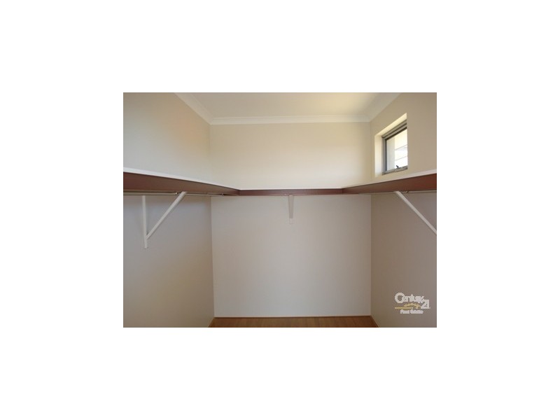 4 Coral Court HALLS HEAD, Mandurah WA 6210