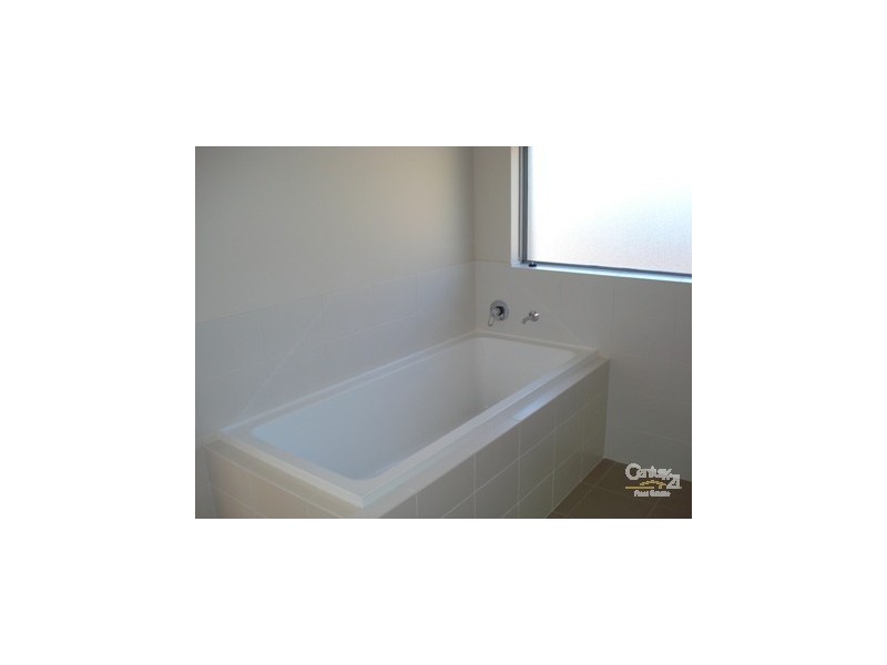 4 Coral Court HALLS HEAD, Mandurah WA 6210