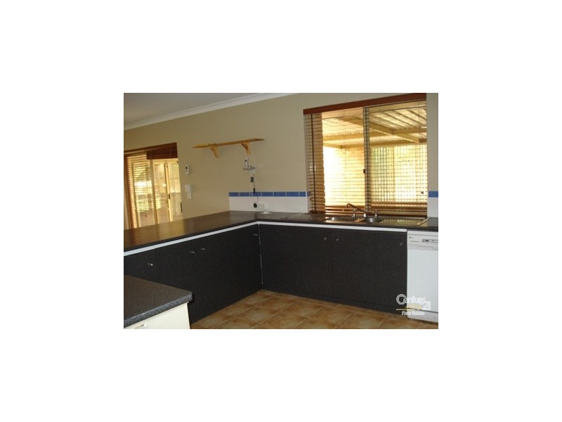 10 Yalgorup Drive BOUVARD, Mandurah WA 6210