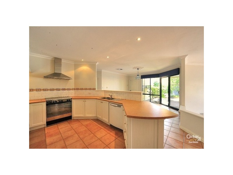 19 Sao Vincente Parkway, Secret Harbour WA 6173