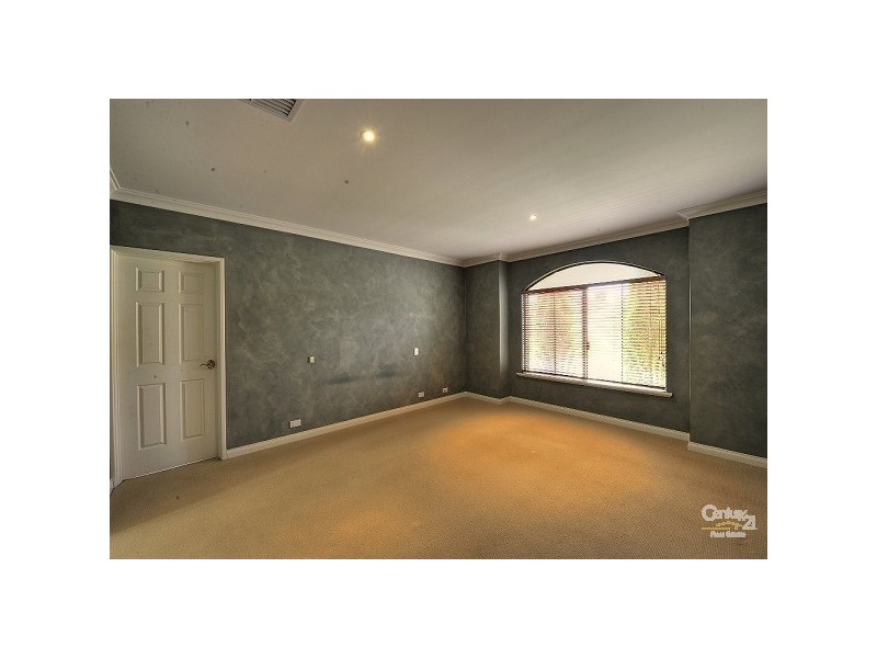 19 Sao Vincente Parkway, Secret Harbour WA 6173