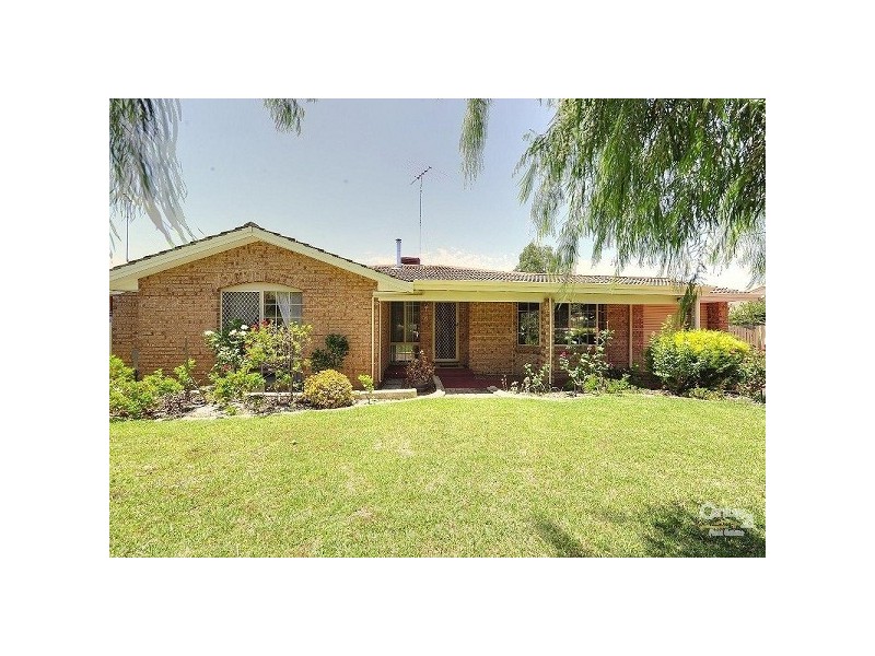 6 Brigadoon Close, Halls Head WA 6210