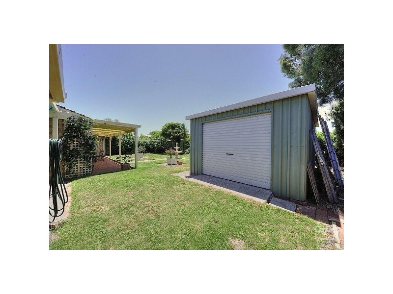 6 Brigadoon Close, Halls Head WA 6210