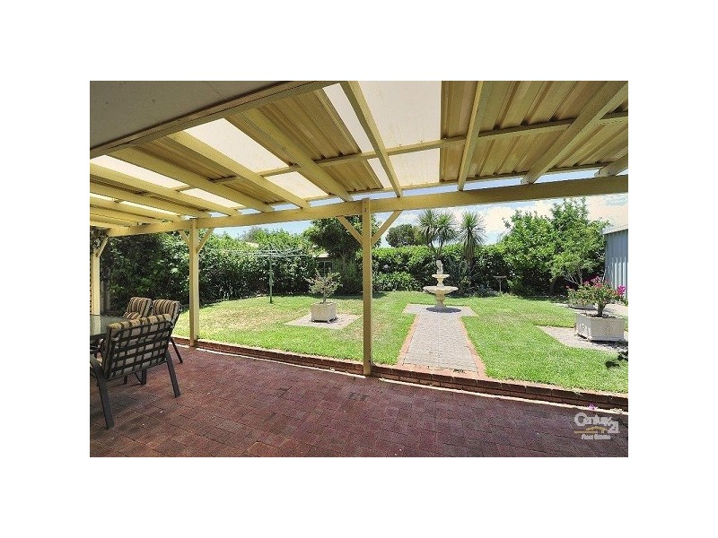 6 Brigadoon Close, Halls Head WA 6210