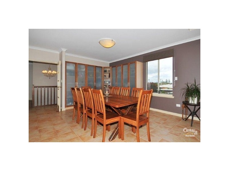 5 Sabina Drive, Madora Bay WA 6210