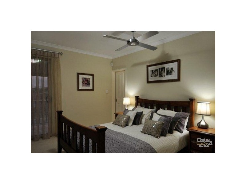 5 Sabina Drive, Madora Bay WA 6210