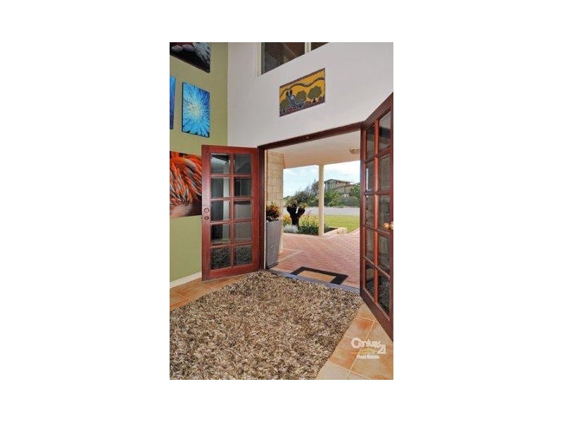 5 Sabina Drive, Madora Bay WA 6210