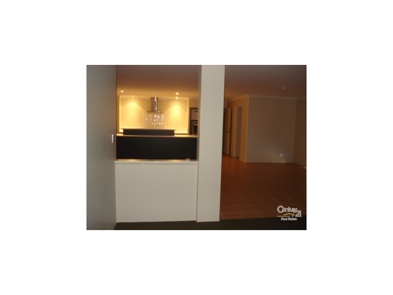 30 Senecio Way HALLS HEAD, Mandurah WA 6210