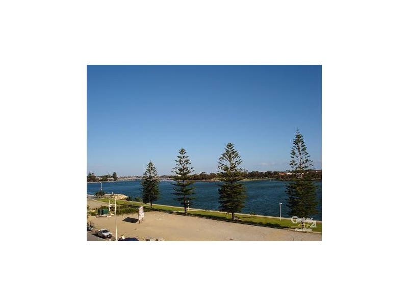 2/4 Dorsadura Way MANDURAH OCEAN MARINA, Mandurah WA 6210