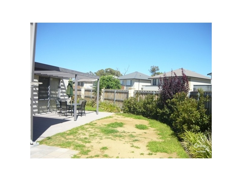 16 Malone Loop, Meadow Springs WA 6210