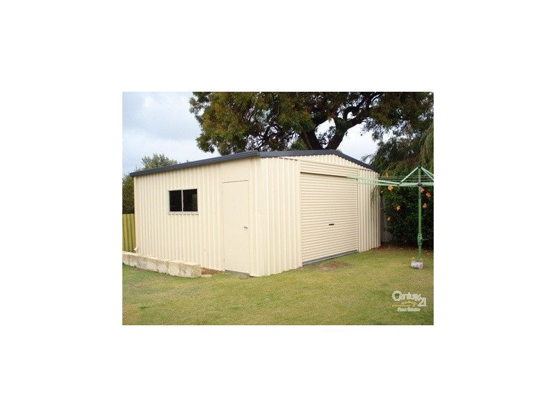 4 Honeysuckle Ramble HALLS HEAD, Mandurah WA 6210