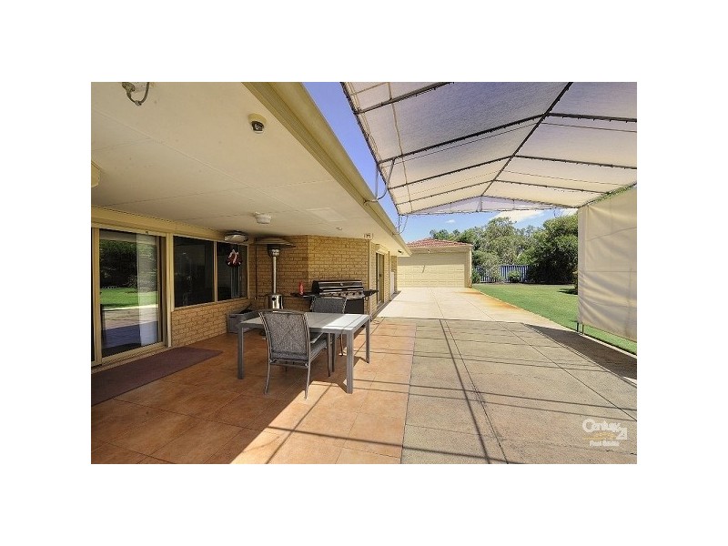 8 Norton Ave, Coodanup WA 6210
