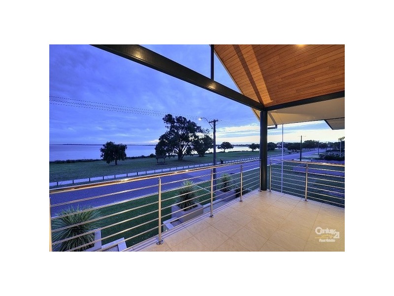 10 Dampier Drive, Falcon WA 6210