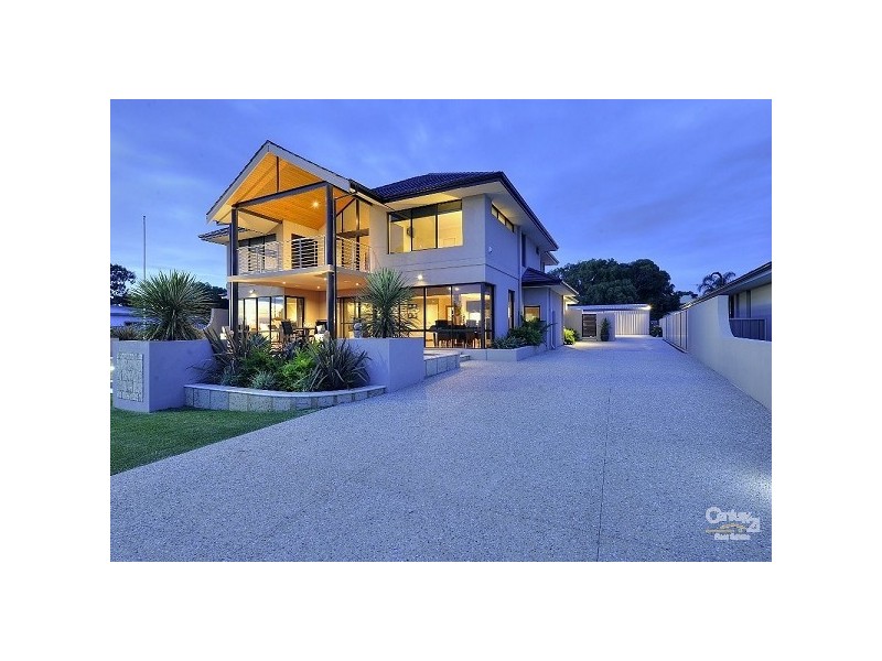 10 Dampier Drive, Falcon WA 6210