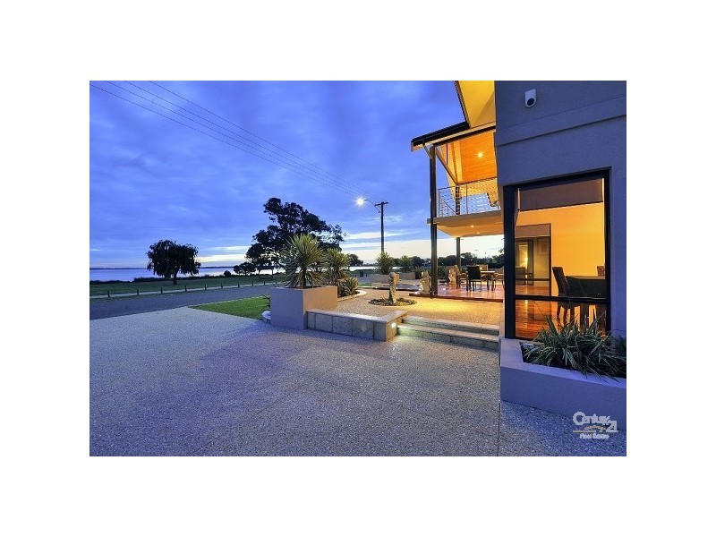 10 Dampier Drive, Falcon WA 6210