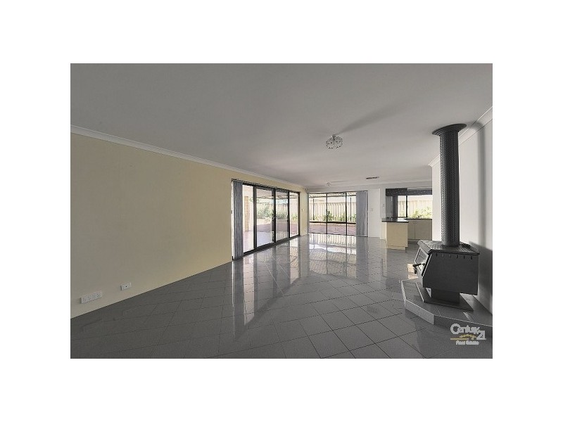 34 Erica Street, Coodanup WA 6210