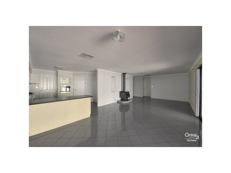 34 Erica Street, Coodanup WA 6210