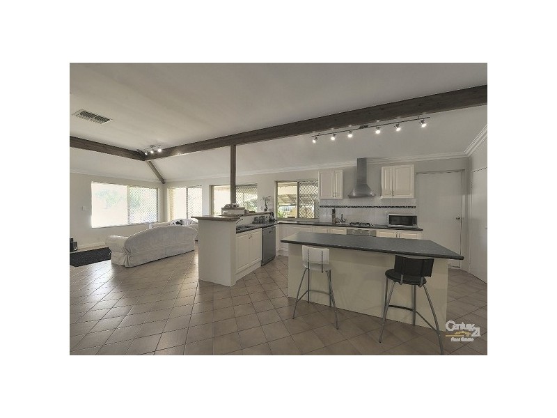 14 Waterville Retreat, Meadow Springs WA 6210