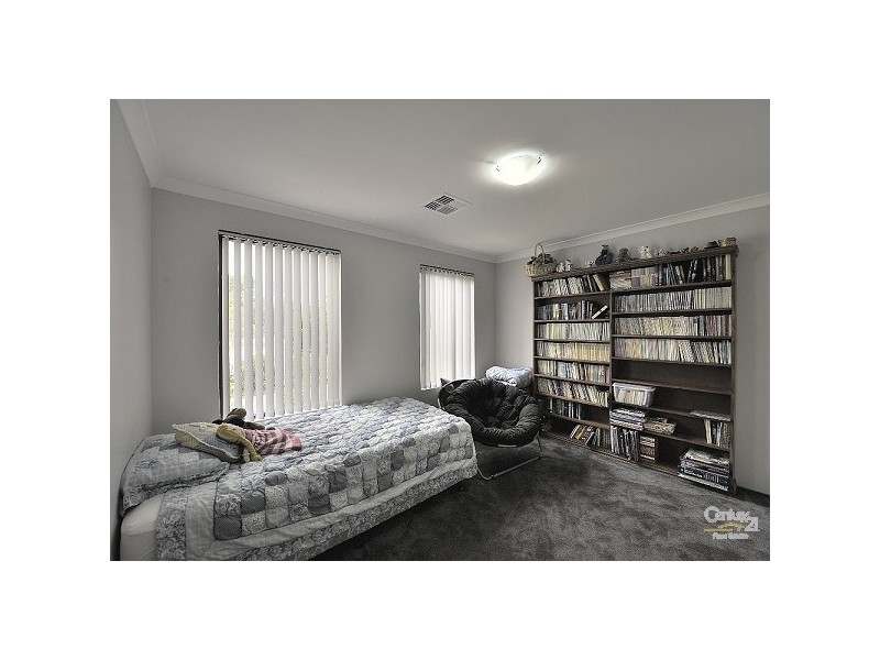 44 Ravendale Drive, Dudley Park WA 6210