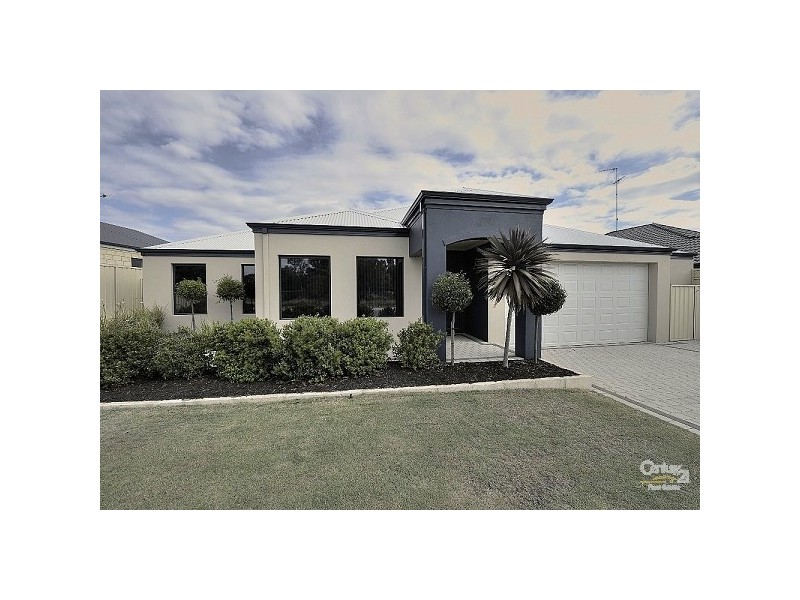 44 Ravendale Drive, Dudley Park WA 6210