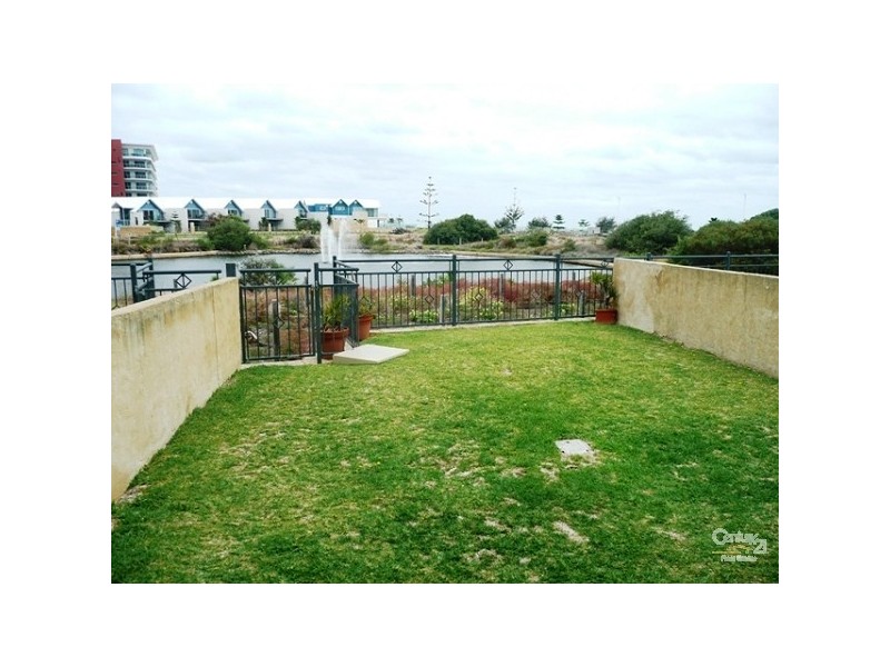 2, 76 Ormsby Terrace, Mandurah WA 6210