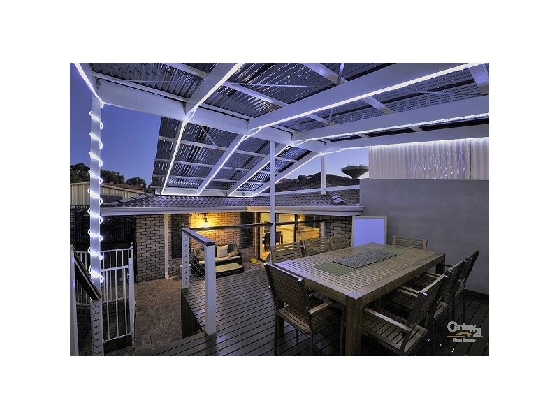 30 Oaklands Ave, Halls Head WA 6210