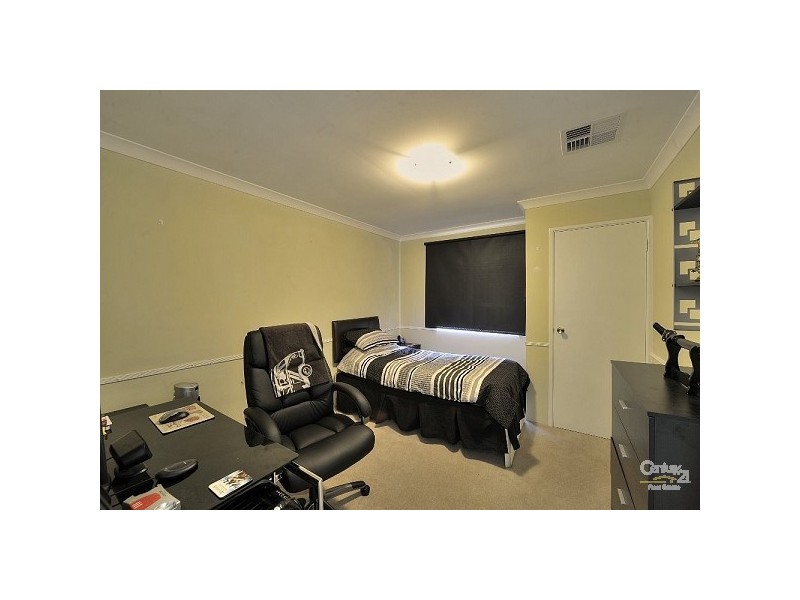 18 Darter Place, Halls Head WA 6210