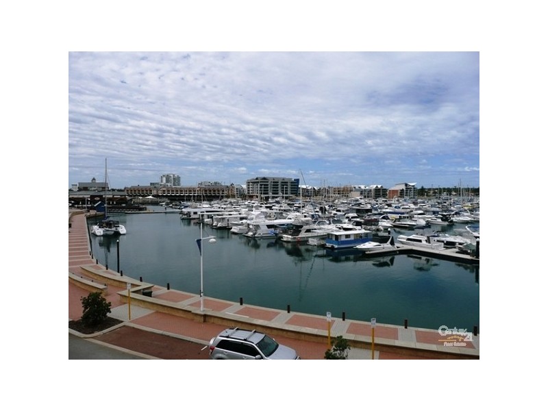 4/30 Spinnaker Quays, Mandurah WA 6210
