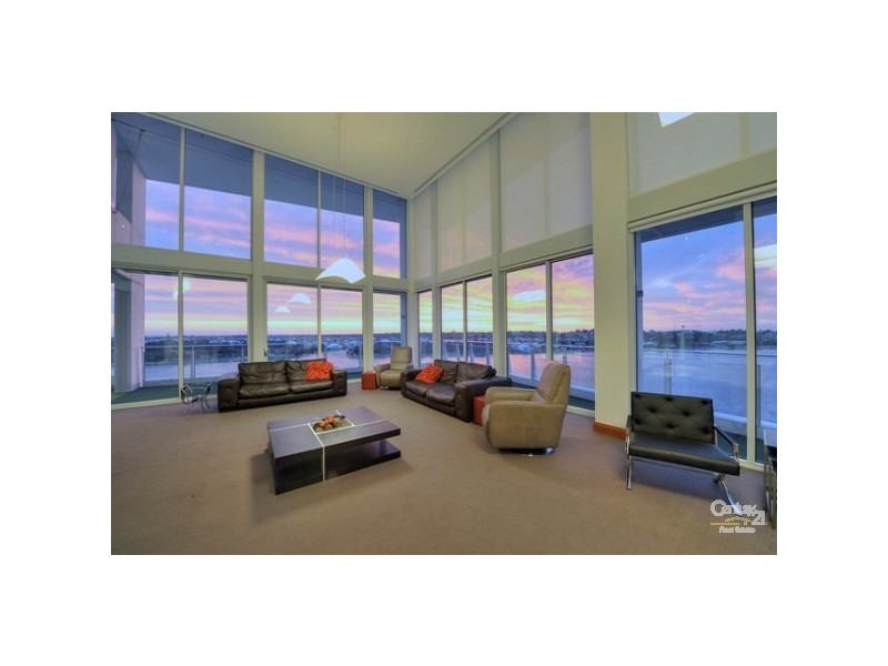 903/5 Marco Polo Drive, Mandurah WA 6210