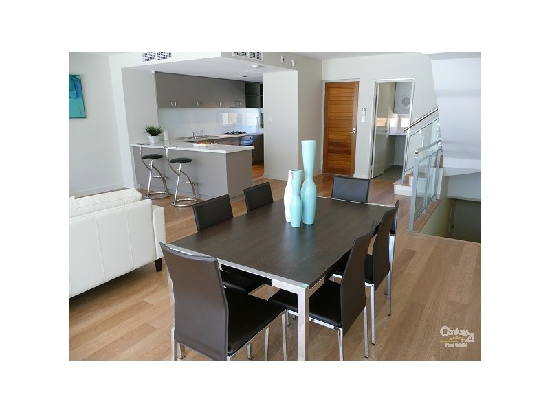 9, 4 Torcello Mews, Mandurah WA 6210