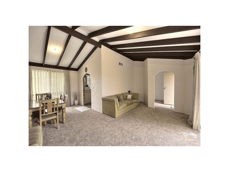 16 Seawind Drive, Silver Sands WA 6210