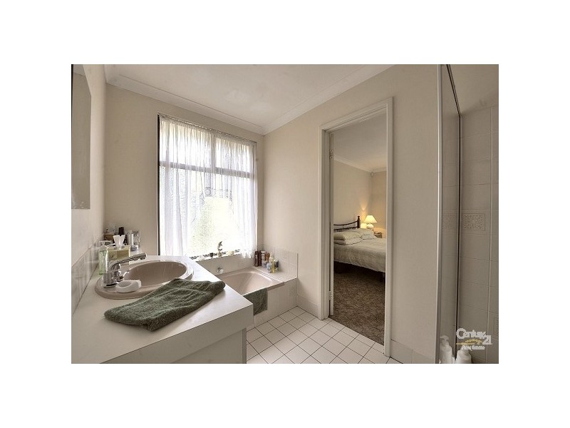 16 Seawind Drive, Silver Sands WA 6210