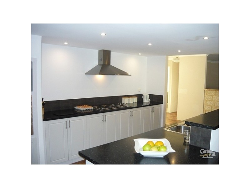 15 Bellerive Pass, Meadow Springs WA 6210