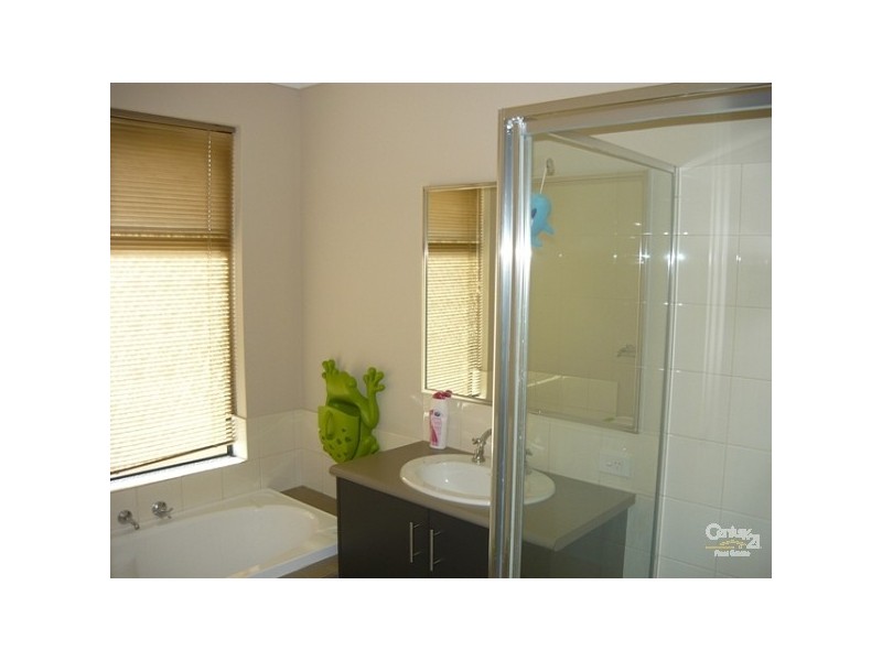 15 Bellerive Pass, Meadow Springs WA 6210