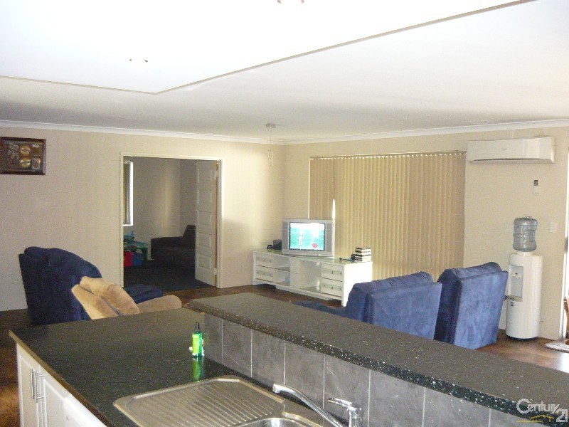 15 Bellerive Pass, Meadow Springs WA 6210