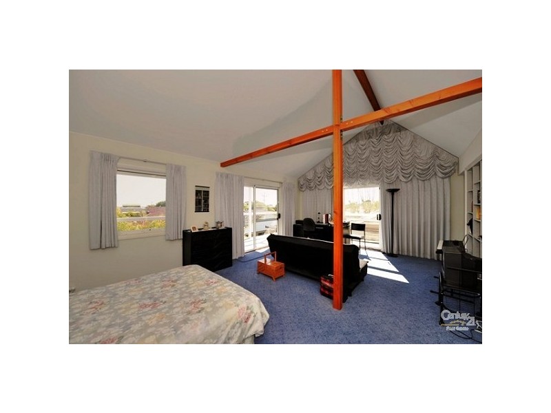 13 Selene Way SAN REMO, Mandurah WA 6210