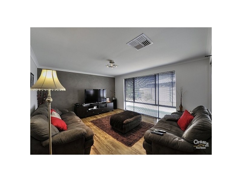 7 Kannemer Link, Meadow Springs WA 6210