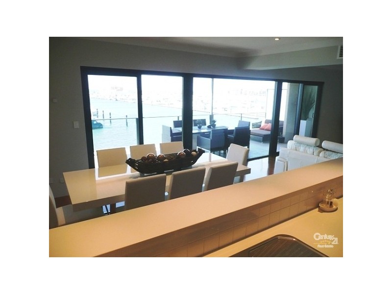 2,22 Veneto Lane, Mandurah WA 6210