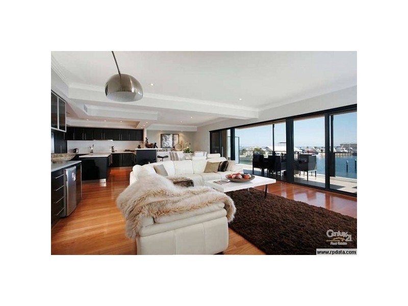 2,22 Veneto Lane, Mandurah WA 6210