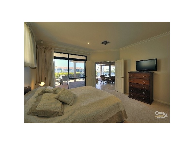 Halls Head WA 6210