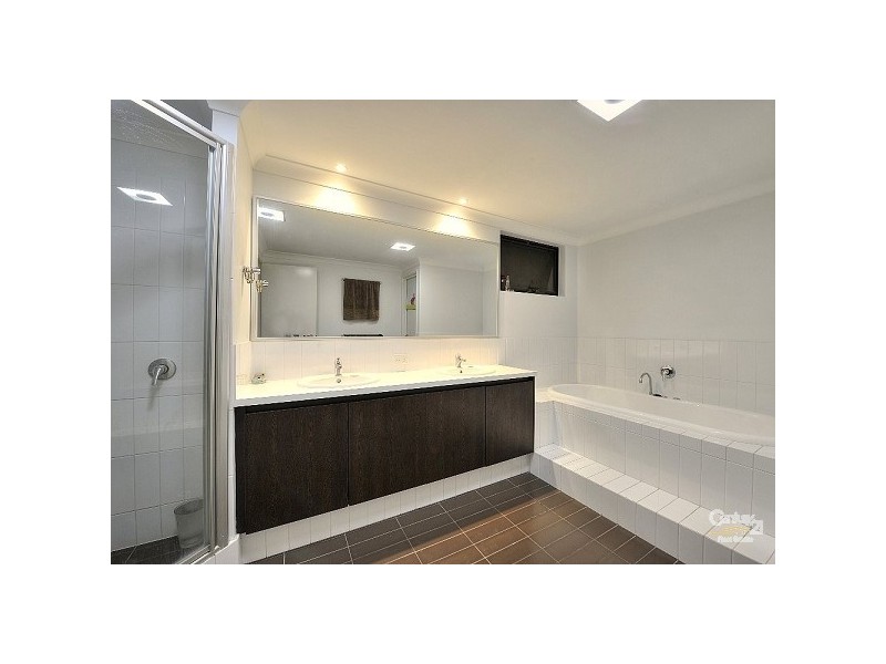 2 Sussex Place, Halls Head WA 6210