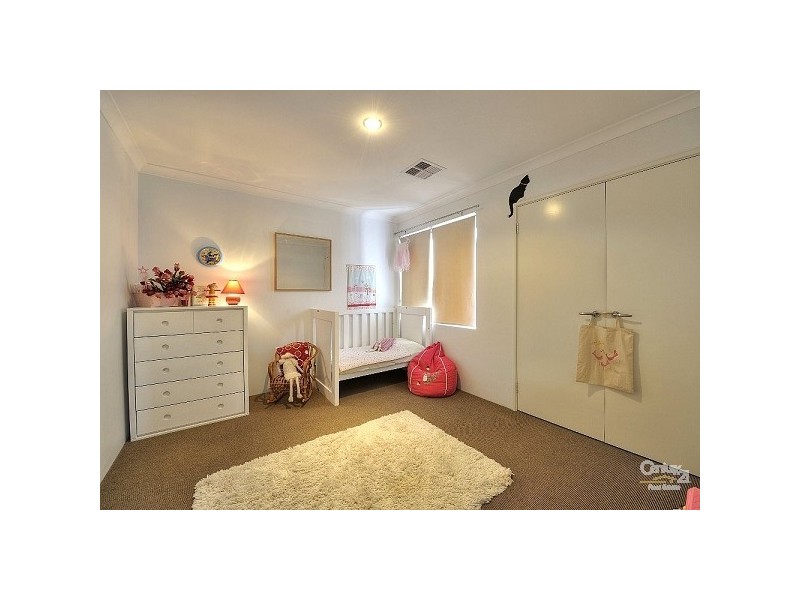 2 Sussex Place, Halls Head WA 6210