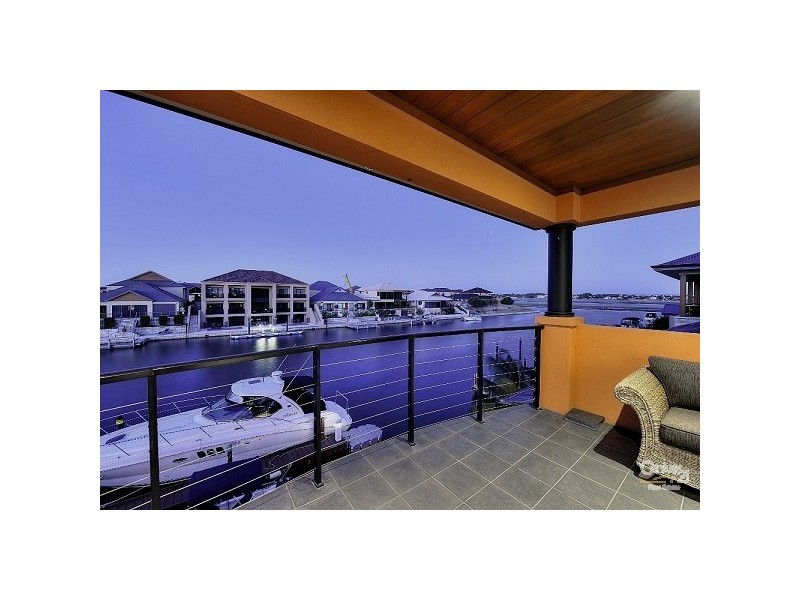 Halls Head WA 6210