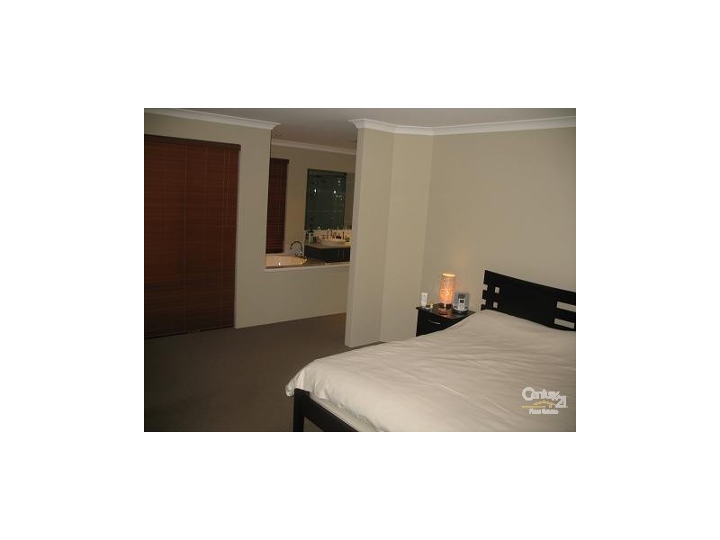 7 Beaufortia Turn HALLS HEAD, Mandurah WA 6210