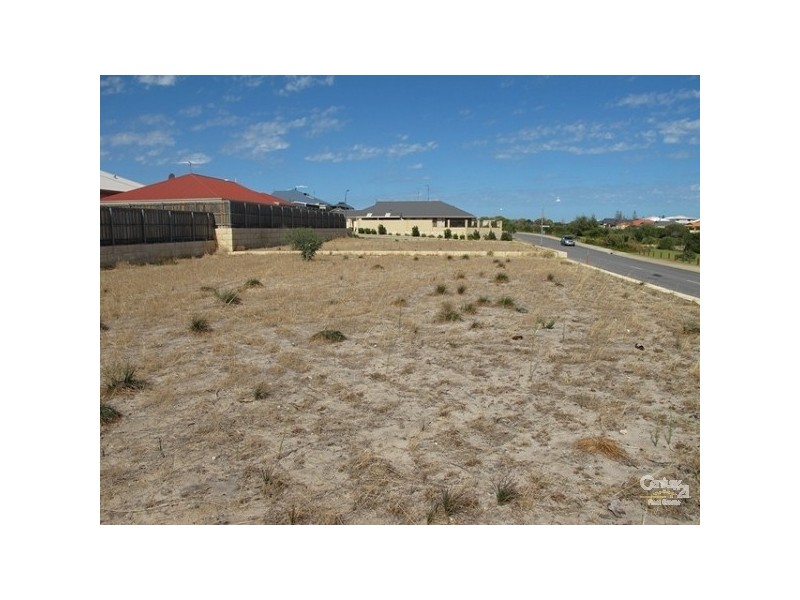 36 Buttercup Parkway, Halls Head WA 6210