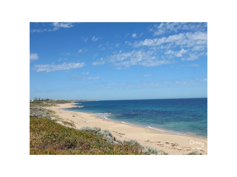 36 Buttercup Parkway, Halls Head WA 6210