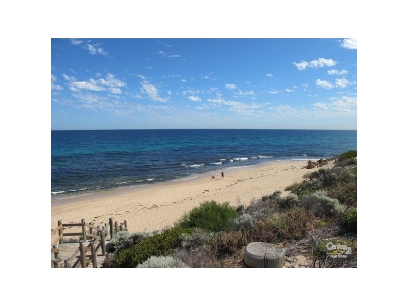 36 Buttercup Parkway, Halls Head WA 6210