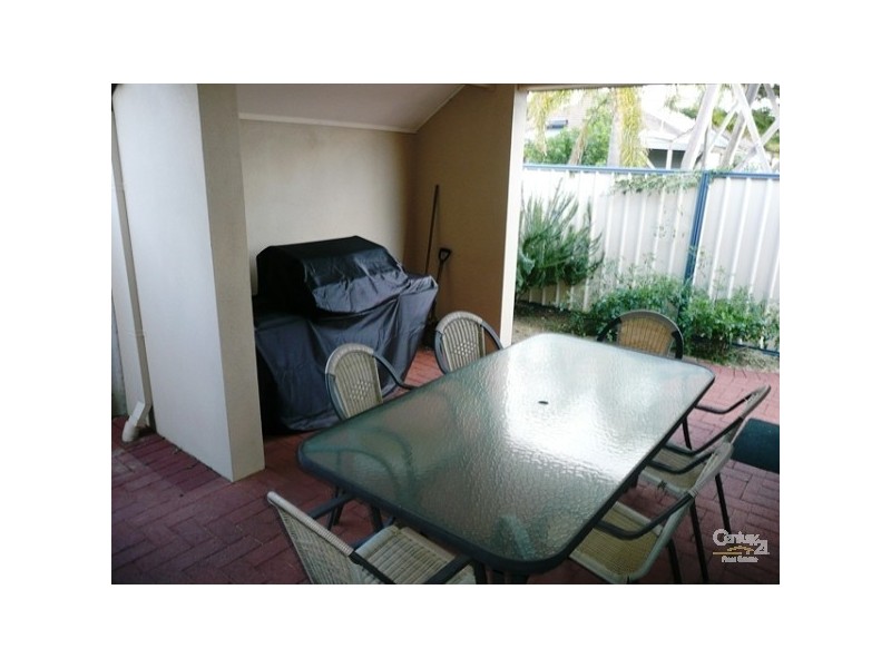 4/59 Tuckey Street, Mandurah WA 6210