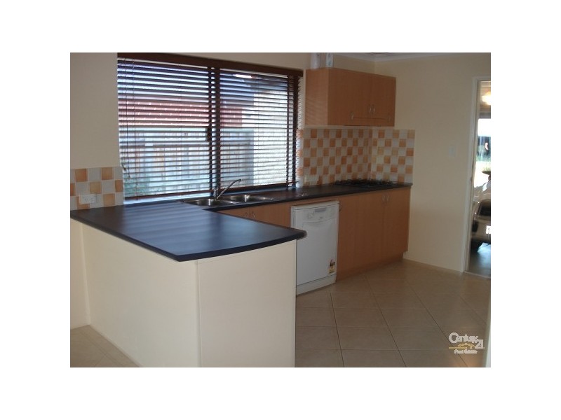49 Hibbertia Follow HALLS HEAD, Mandurah WA 6210